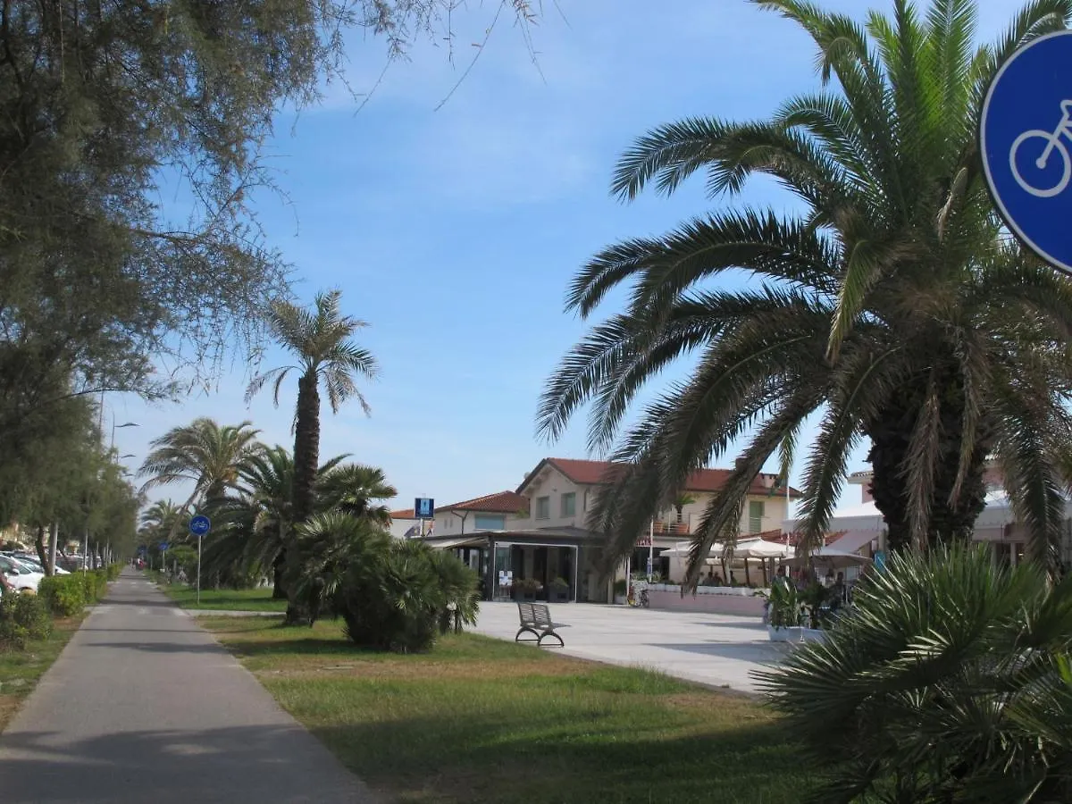 Holiday Home Madda By Interhome Lido di Camaiore